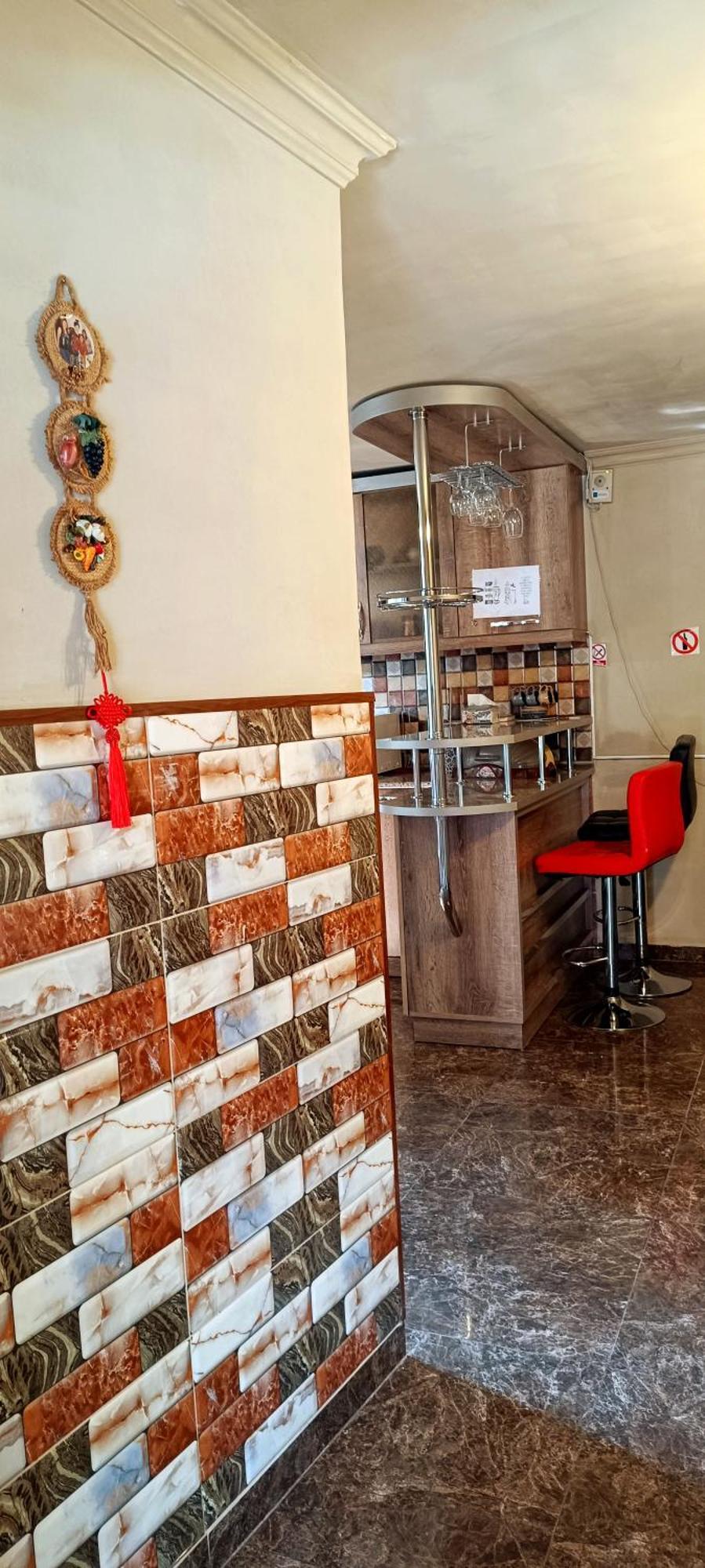 Asine Yerevan Luaran gambar